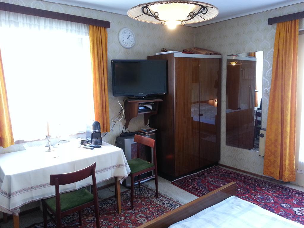 Haus Ellmaustein Panzió Fuschl am See Kültér fotó