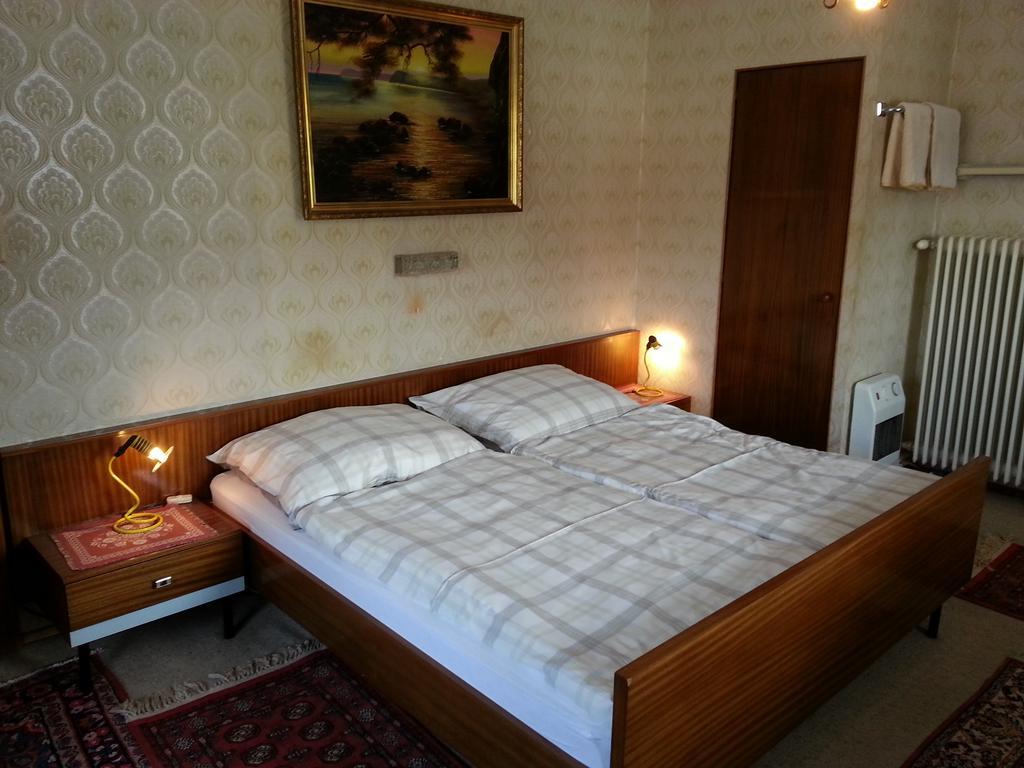 Haus Ellmaustein Panzió Fuschl am See Kültér fotó